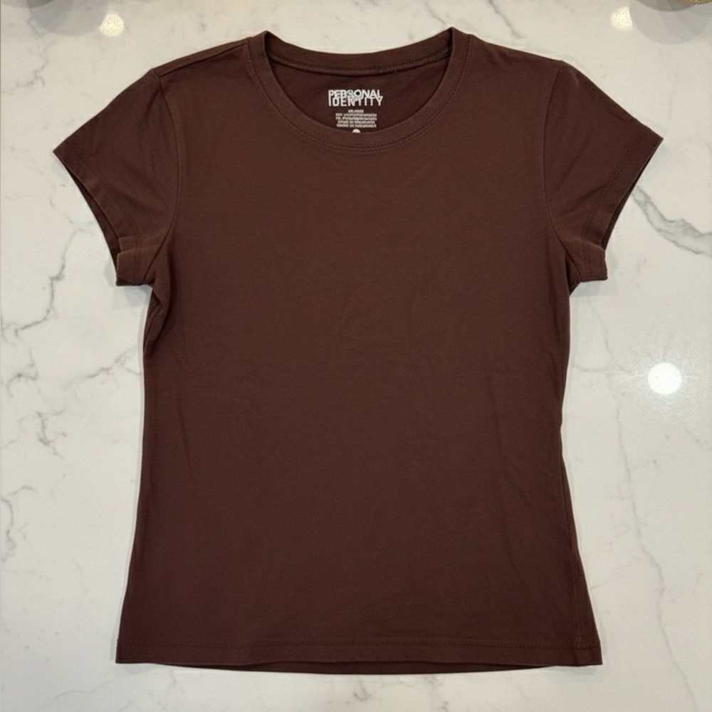 Personal Identity Brown Short Sleeve T-Shirt Size Medium Y2K Baby Tee Minimalist